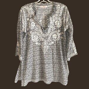 size‎ 40 (M) Amaya v-neck caftan embroidered lightweight swim cover up